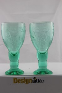 Nanny Still, Stillin, Harlekiin, Kaadin, Mehukannu, Designaitta, Riihimäen lasi, Riihimäki, Riihimaen, Riihimaki, Stella polaris, pullo, botell, Taidelasi, Designlasi, Finnish art glass,藝術玻璃, 艺术玻璃,アートグラス,.陶器,,  陶器  芬兰,  设计,,  デザイン, デザイン倉庫,  设计仓库