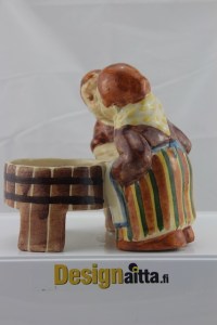 aarikka, Kupittaan savi, puunukke, Designaittaaarikan, varis, varikset,Punatulkku, Lintu,Birds, Toikka,Designaitta