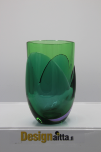 nanny Still, Stillin,Designaitta, Skandinaviadesign, Riihimäen lasi, Riihimäki, Designaitta, Riihimaen, Riihimaki, Flindari,  pullo, botell, Taidelasi, Designlasi, Finnish art glass