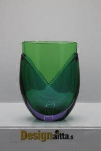 nanny Still, Stillin,Designaitta, Skandinaviadesign, Riihimäen lasi, Riihimäki, Designaitta, Riihimaen, Riihimaki, Flindari,  pullo, botell, Taidelasi, Designlasi, Finnish art glass