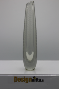 Gunnel Nyman, Nymanin, Riihimäen, Riihimäki, Helminauha, Kalla, Simpukka, Piikkimuotti, Nuutajärvi, Designaitta, Nuutajarvi, Notsjo, Notsjö, Taidelasi, Designlasi, Finnish art glass, Malja