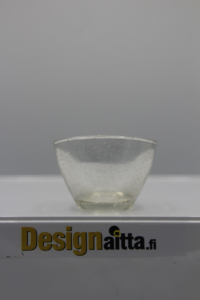 Gunnel Nyman, Nymanin, Riihimäen, Riihimäki, Helminauha, Kalla, Simpukka, Piikkimuotti, Nuutajärvi, Designaitta, Nuutajarvi, Notsjo, Notsjö, Taidelasi, Designlasi, Finnish art glass, Malja