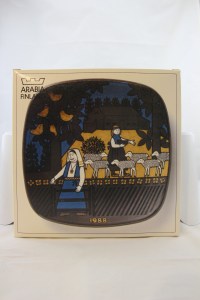 Arabia, Arabian,Kalevala, Kalevalan, Vuosilautanen, Vuosilautaset, Seinälautanen, Uosikkinen, Uosikkisen,Skandinaviadesign, Designaitta, Seinataulu, Lampetti, Muumimuki, Muumikello Keramiikka, Kaipiainen, Kaipiaisen, Muumi,  鸟,  玻璃鸟, ガラスの鳥,  玻璃鸟,  托伊卡, ト