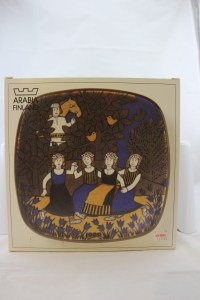 Arabia, Arabian,Kalevala, Kalevalan, Vuosilautanen, Vuosilautaset, Seinälautanen, Uosikkinen, Uosikkisen,Skandinaviadesign, Designaitta, Seinataulu, Lampetti, Muumimuki, Muumikello Keramiikka, Kaipiainen, Kaipiaisen, Muumi,  鸟,  玻璃鸟, ガラスの鳥,  玻璃鸟,  托伊卡, ト