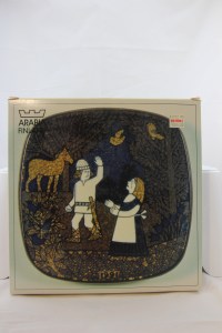 Arabia, Arabian,Kalevala, Kalevalan, Vuosilautanen, Vuosilautaset, Seinälautanen, Uosikkinen, Uosikkisen,Skandinaviadesign, Designaitta, Seinataulu, Lampetti, Muumimuki, Muumikello Keramiikka, Kaipiainen, Kaipiaisen, Muumi,  鸟,  玻璃鸟, ガラスの鳥,  玻璃鸟,  托伊卡, ト