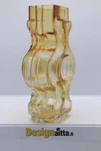Tynell, Tynelin, aurinkopullo, Skandinaviadesign, Artglass, Maljakko, emma, ahkeraliisa, Designaitta, aitanlukko, kaappikello, piironki, maljakko, Riihimäen lasi, Riihimäki, Riihimaen, Riihimaen, Finnishs art glass, Taidelasi, Designlasi, Maljakko