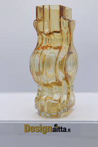Tynell, Tynelin, aurinkopullo, Skandinaviadesign, Artglass, Maljakko, emma, ahkeraliisa, Designaitta, aitanlukko, kaappikello, piironki, maljakko, Riihimäen lasi, Riihimäki, Riihimaen, Riihimaen, Finnishs art glass, Taidelasi, Designlasi, Maljakko