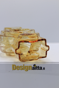 Tynell, Tynelin, aurinkopullo, Skandinaviadesign, Artglass, Maljakko, emma, ahkeraliisa, Designaitta, aitanlukko, kaappikello, piironki, maljakko, Riihimäen lasi, Riihimäki, Riihimaen, Riihimaen, Finnishs art glass, Taidelasi, Designlasi, Maljakko
